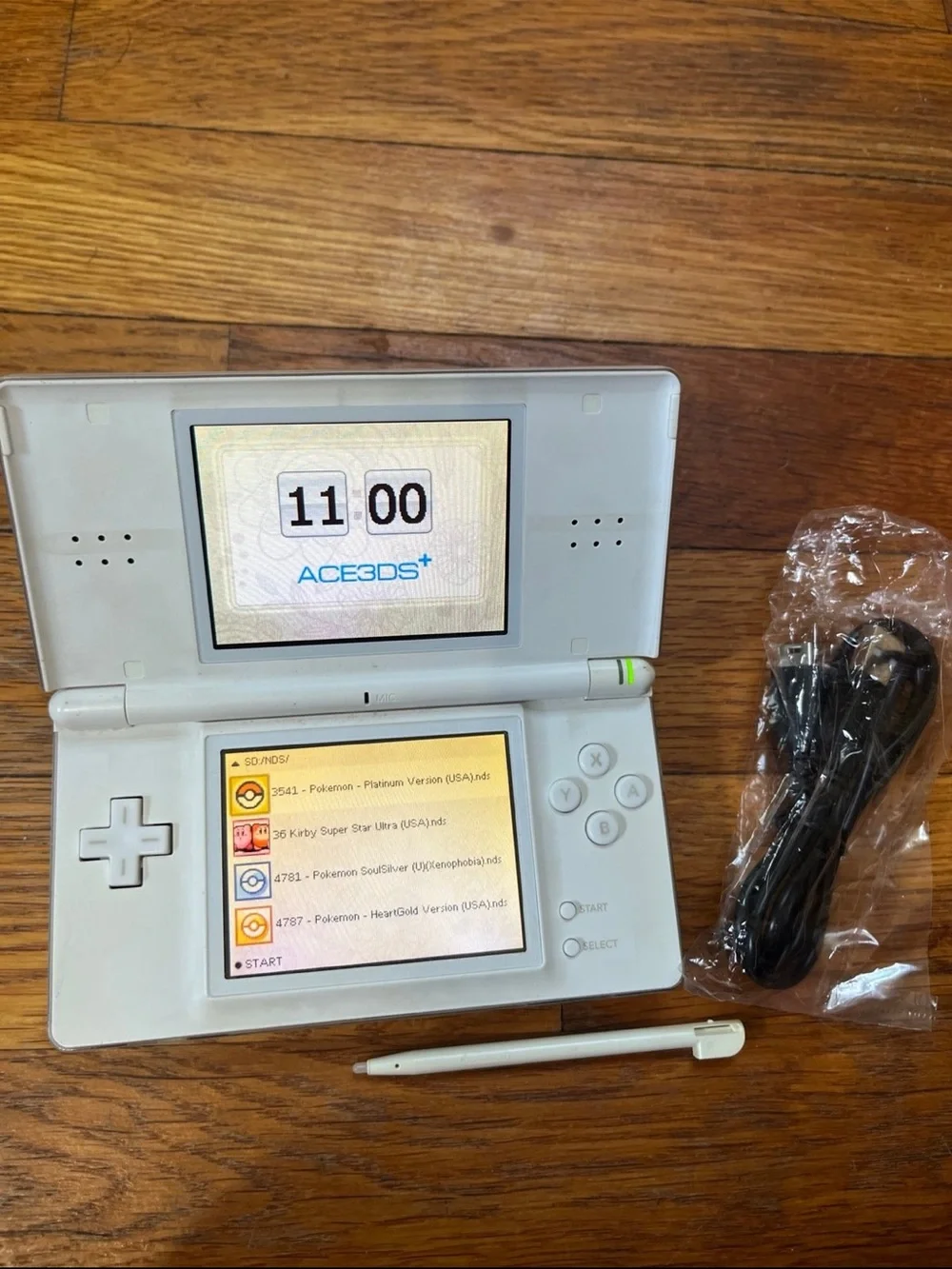Nintendo DS Lite Handheld Console Pokémon black white Mario Zelda Kirby